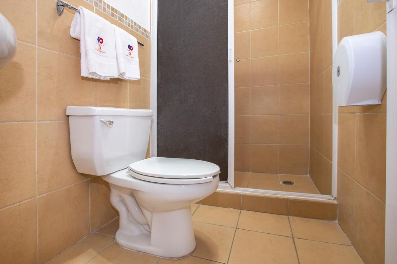 Hotel Euro Confort,Pachuca Экстерьер фото