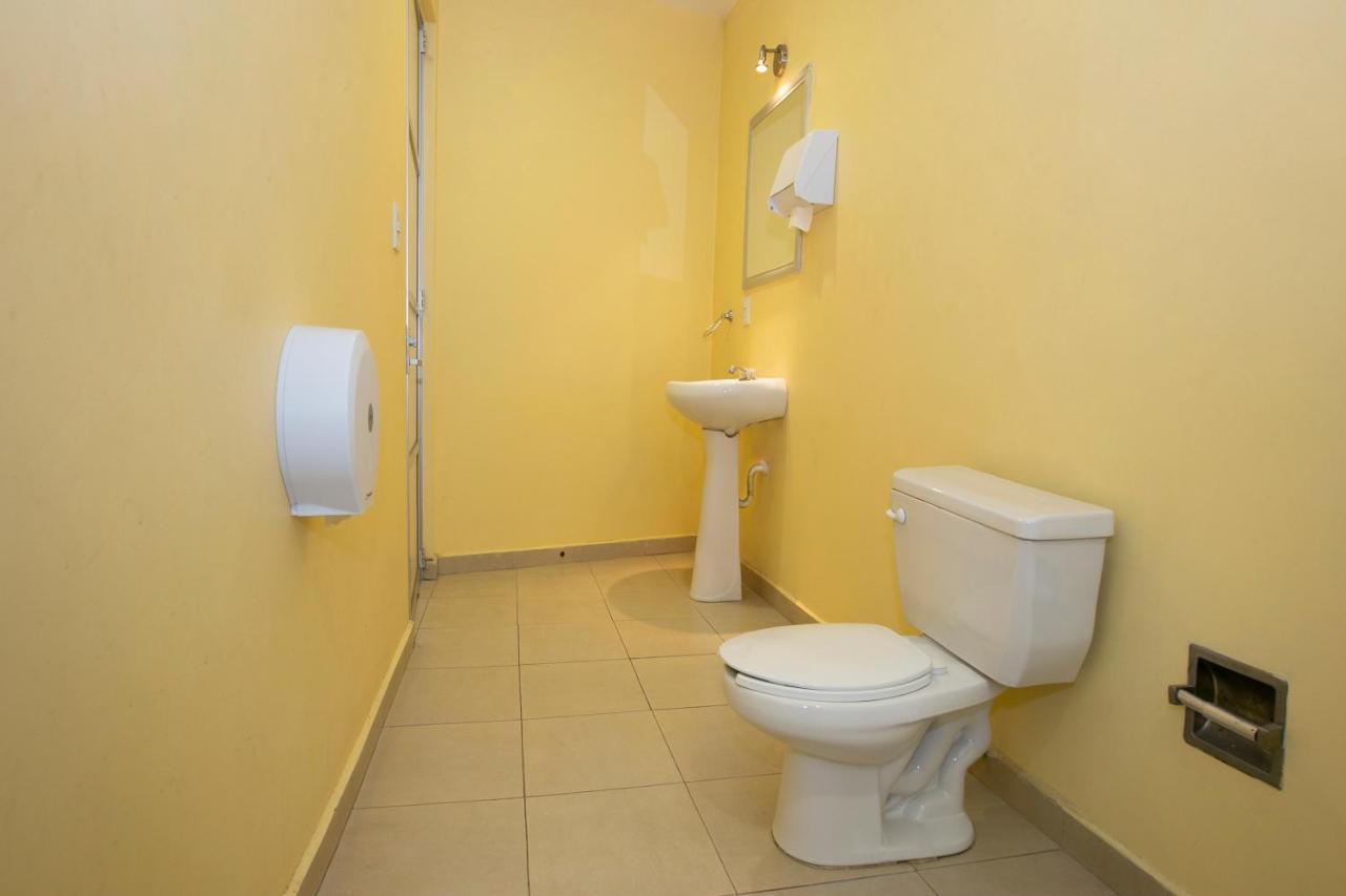 Hotel Euro Confort,Pachuca Экстерьер фото
