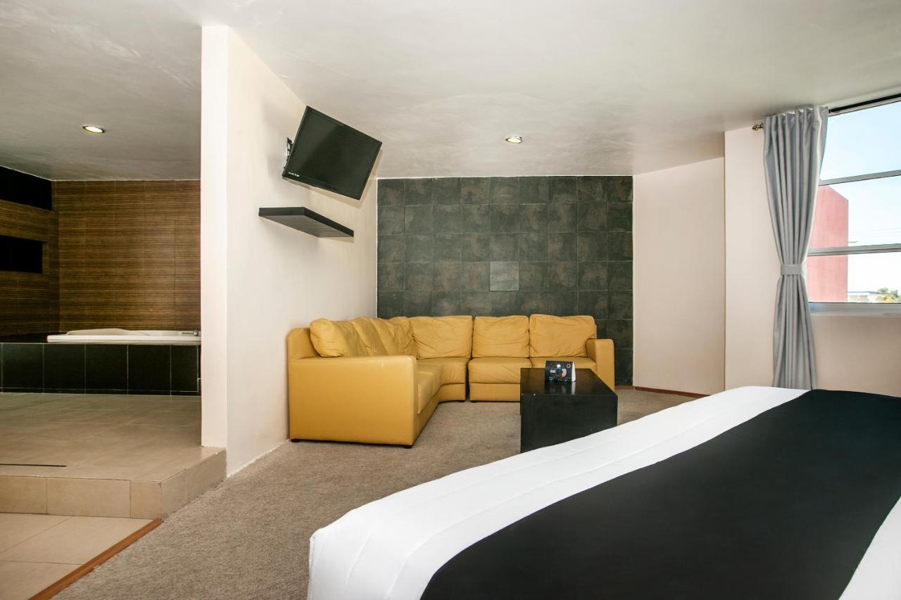 Hotel Euro Confort,Pachuca Экстерьер фото